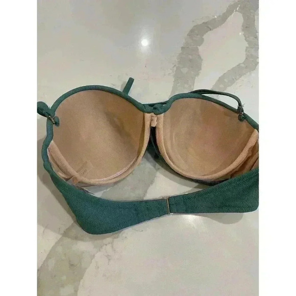 Women’s Shade & Shore Lightly Lined Twist Front Bandeau Style Bikini Top - Picture 3 of 6